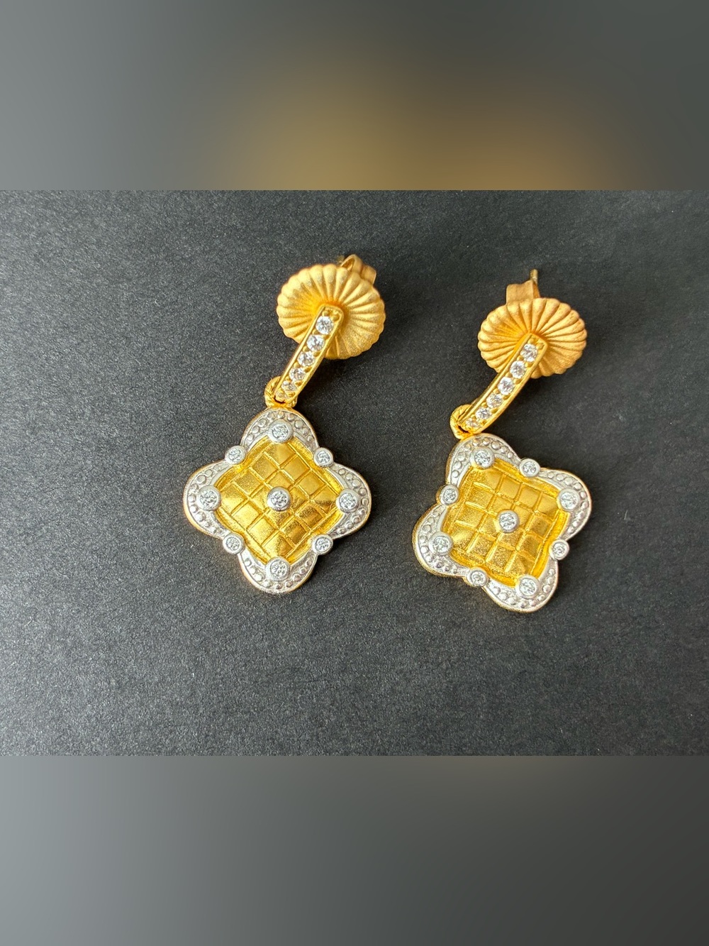 Freida Rothman Earring - Picture 3 of 10